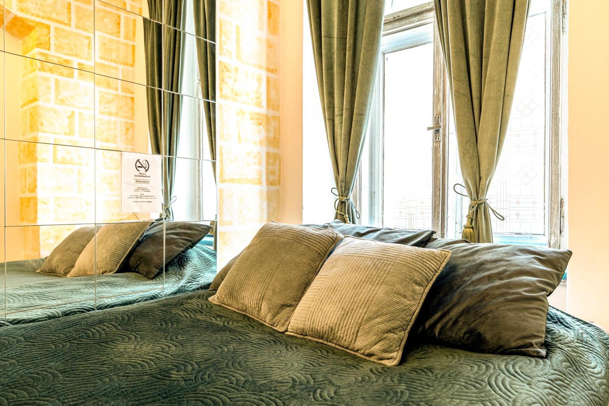Fairytale Castle Apartment Прага Екстер'єр фото